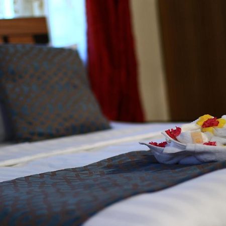 Chamiachi Hotel & Apartments Bamburi Zewnętrze zdjęcie