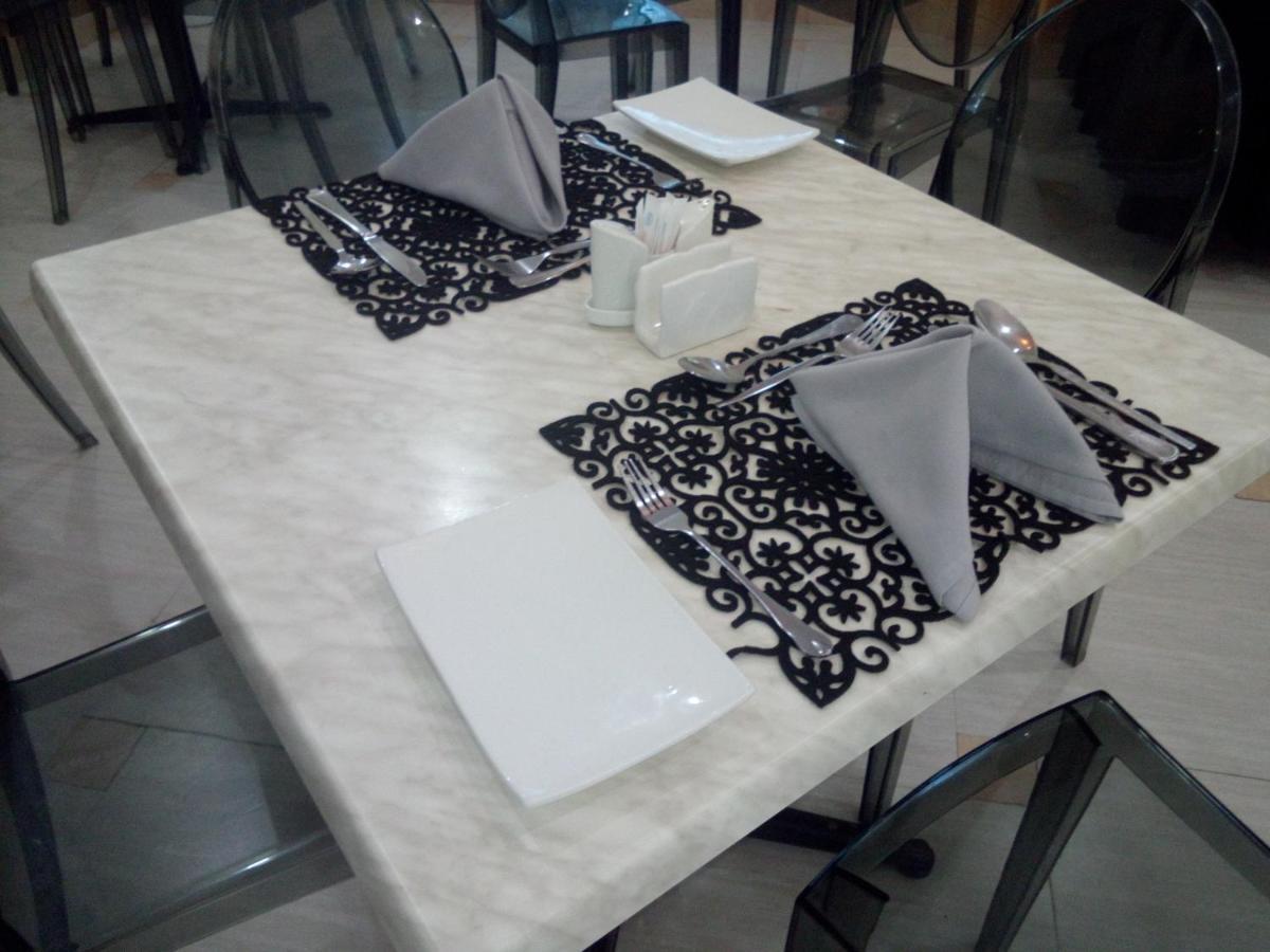 Chamiachi Hotel & Apartments Bamburi Zewnętrze zdjęcie