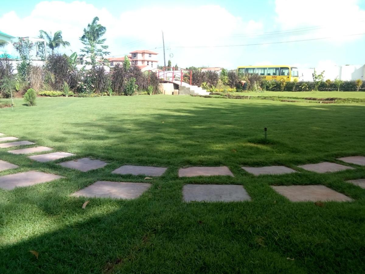 Chamiachi Hotel & Apartments Bamburi Zewnętrze zdjęcie