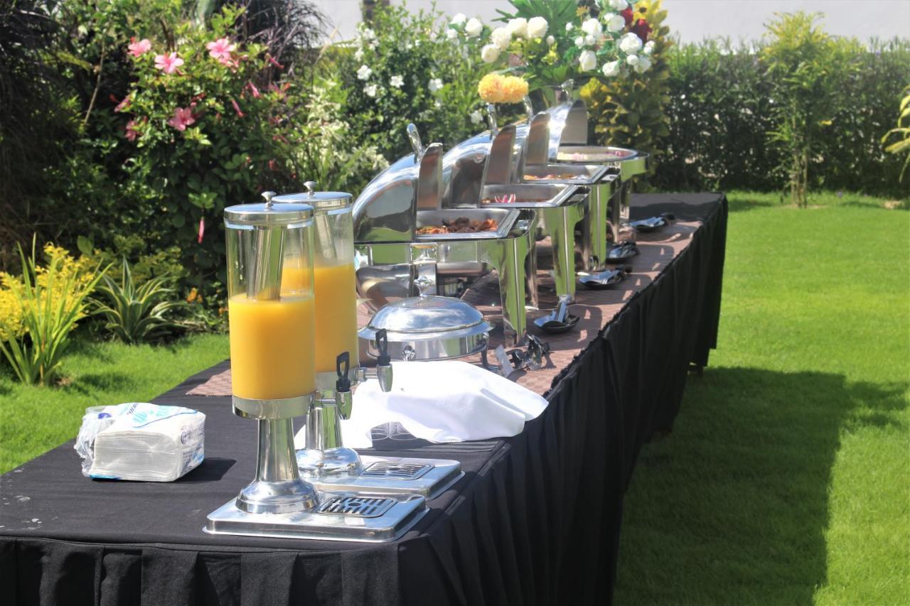 Chamiachi Hotel & Apartments Bamburi Zewnętrze zdjęcie