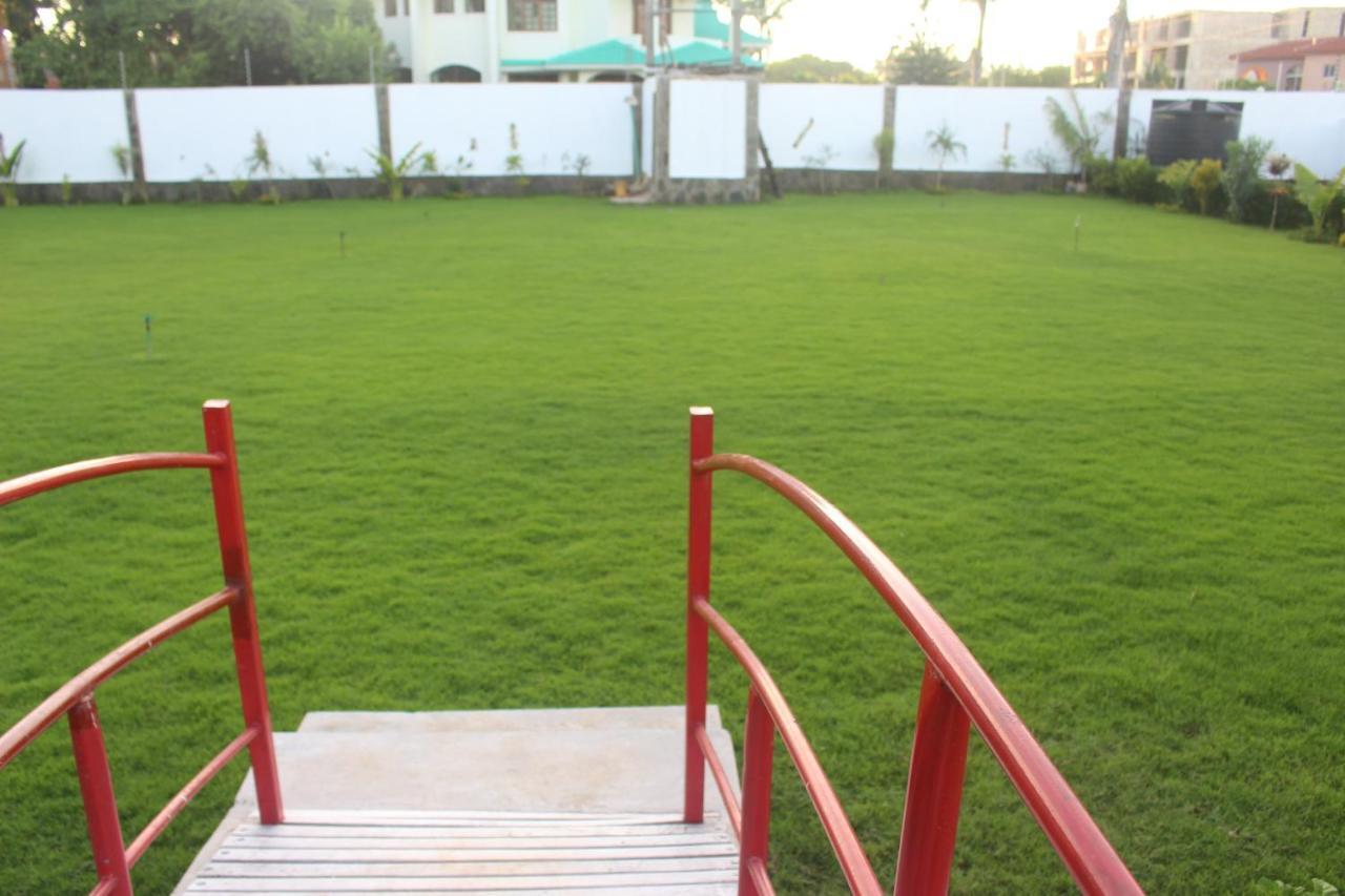 Chamiachi Hotel & Apartments Bamburi Zewnętrze zdjęcie