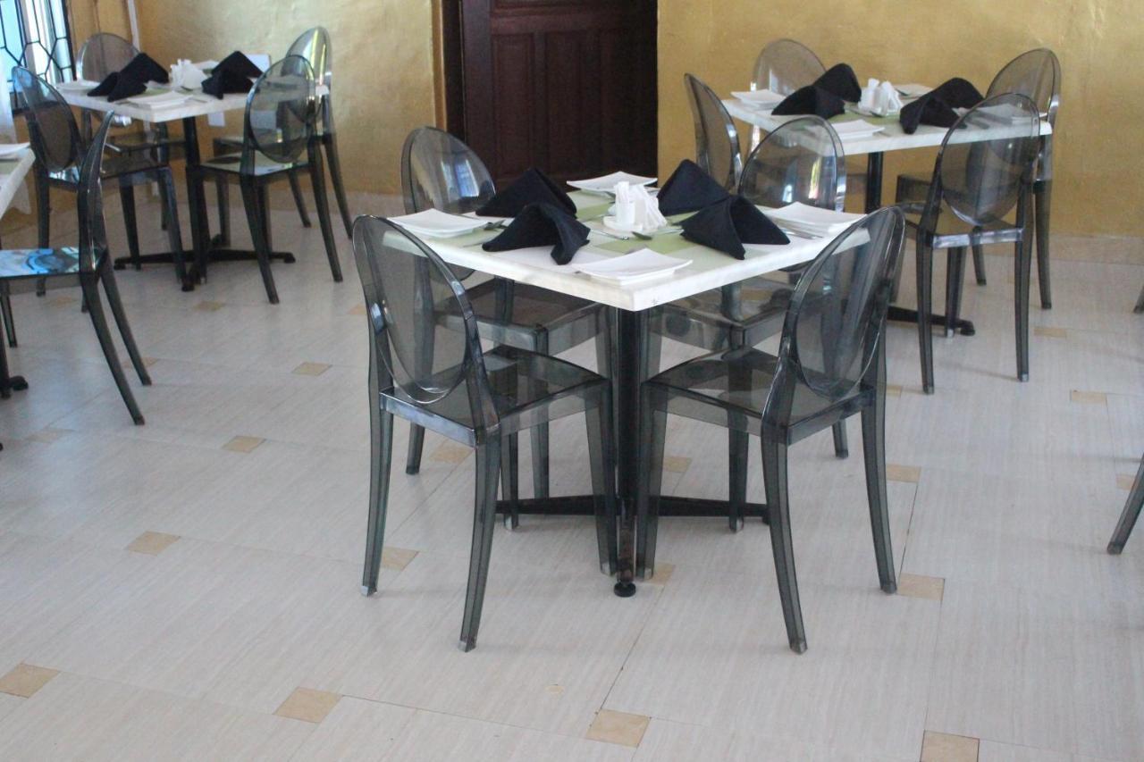 Chamiachi Hotel & Apartments Bamburi Zewnętrze zdjęcie