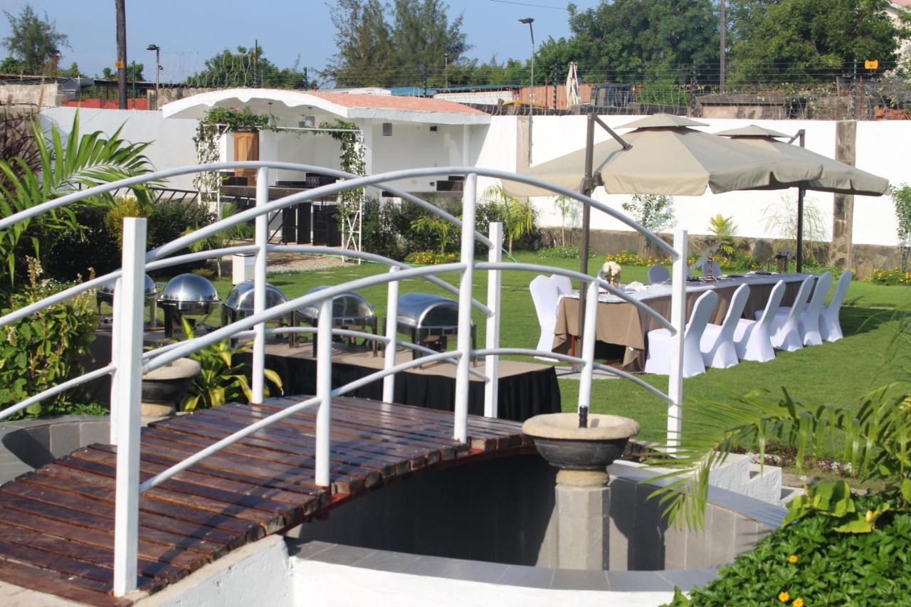 Chamiachi Hotel & Apartments Bamburi Zewnętrze zdjęcie