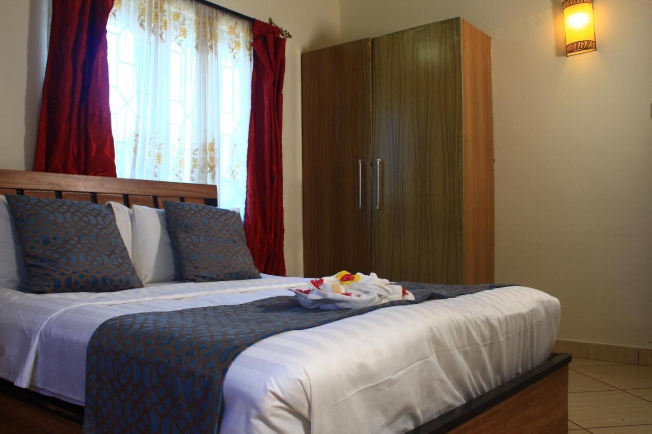 Chamiachi Hotel & Apartments Bamburi Zewnętrze zdjęcie